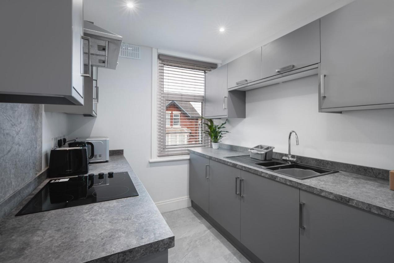 Blackpool Abode - Polaris Apartments Экстерьер фото